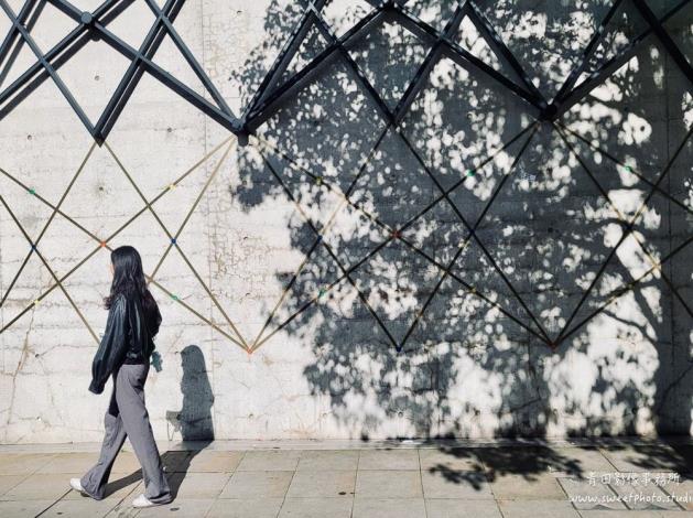 26-2.光影下的旅人～如影隨形