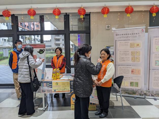 1130123地政專車出隊新店央北青年社會住宅 志工隨隊宣導服務